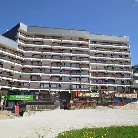 Studio Chaleureux Au Coeur Des Menuires, Au Pied Des Pistes, Balcon Sud, Pour 3 Pers - Fr-1-452-122 *