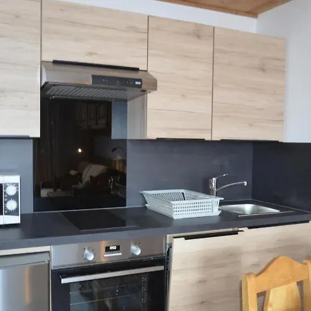 Apartment Chaleureux Au Coeur Des Menuires, Au Pied Des Pistes, Balcon Sud, Pour 3 Pers - Fr-1-452-122